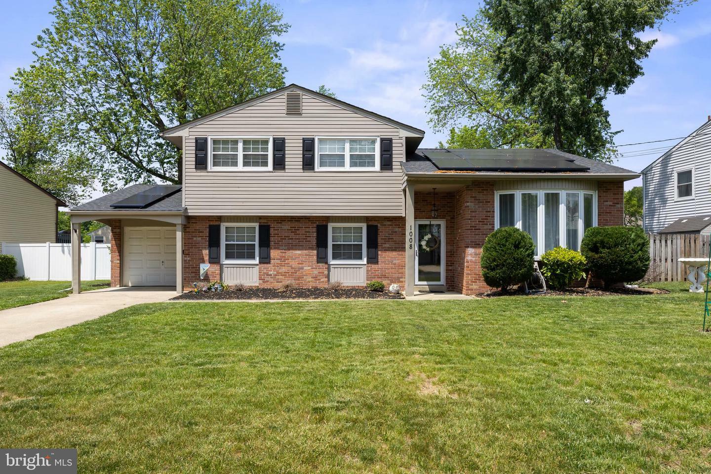 Property Photo: 1008 E Tampa Avenue NJ 08034
