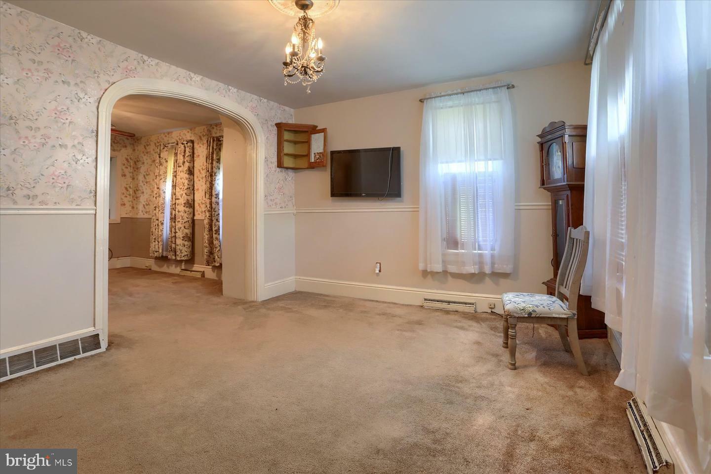 Property Photo: 26 E Keller Street PA 17055