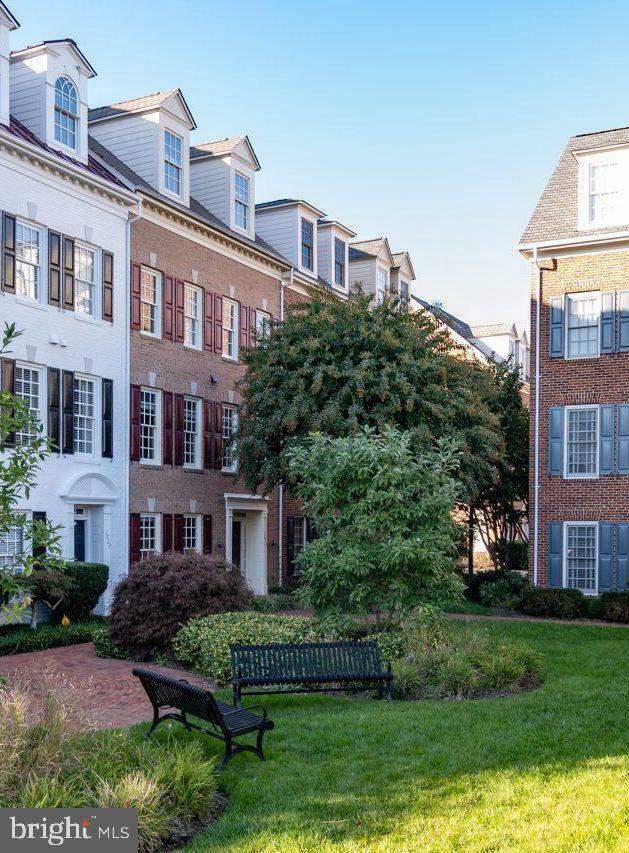 1225 Roundhouse Lane  Alexandria VA 22314 photo