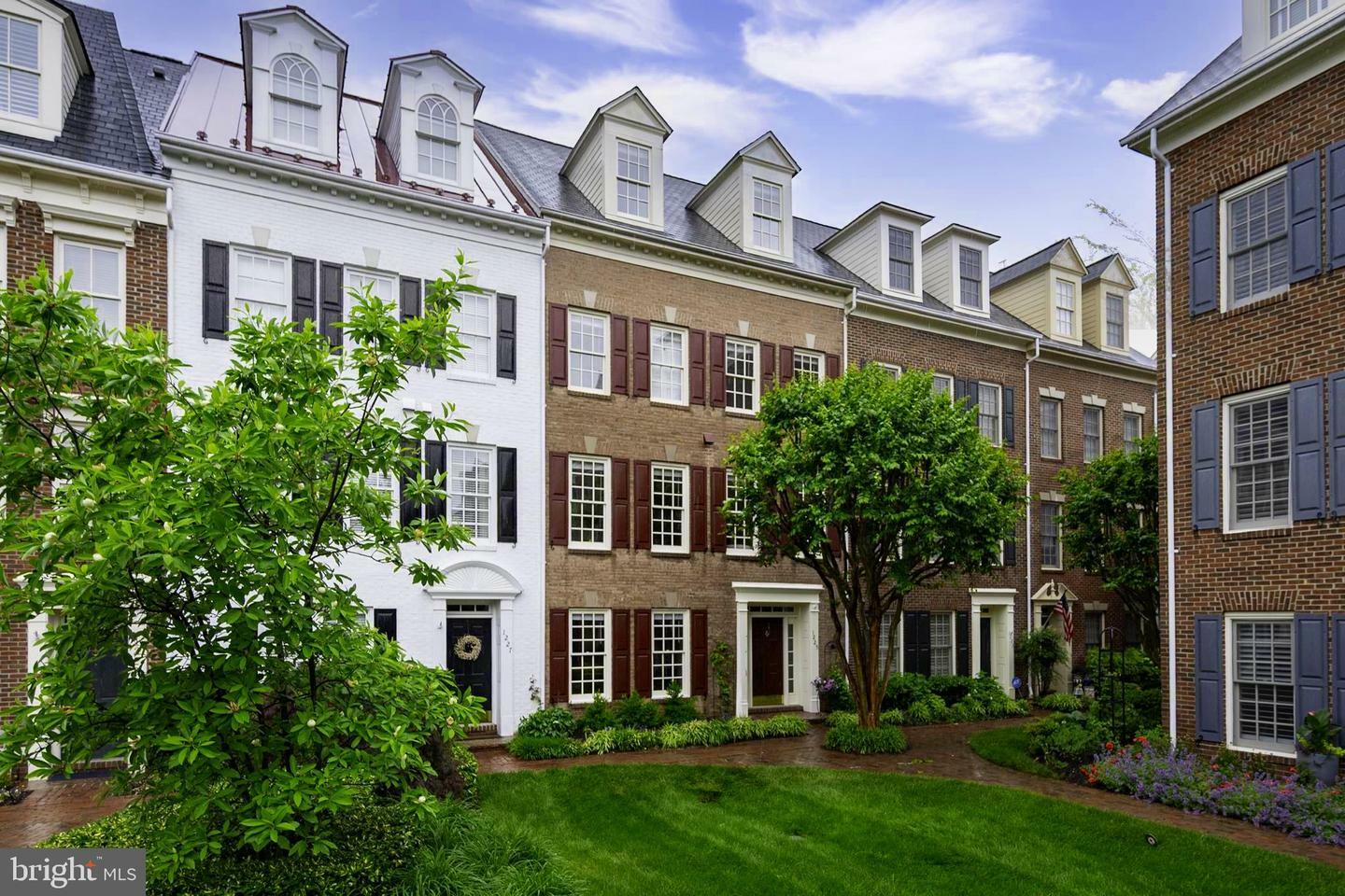 1225 Roundhouse Lane  Alexandria VA 22314 photo