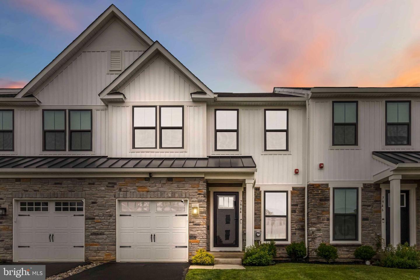 Property Photo: 7944 Milltown Circle PA 19012