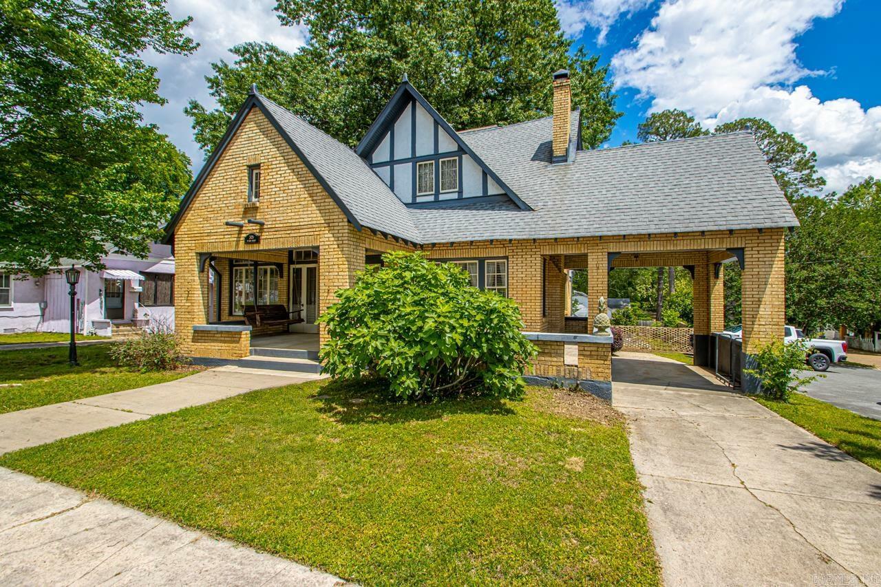 Property Photo: 305 N East Street AR 72015