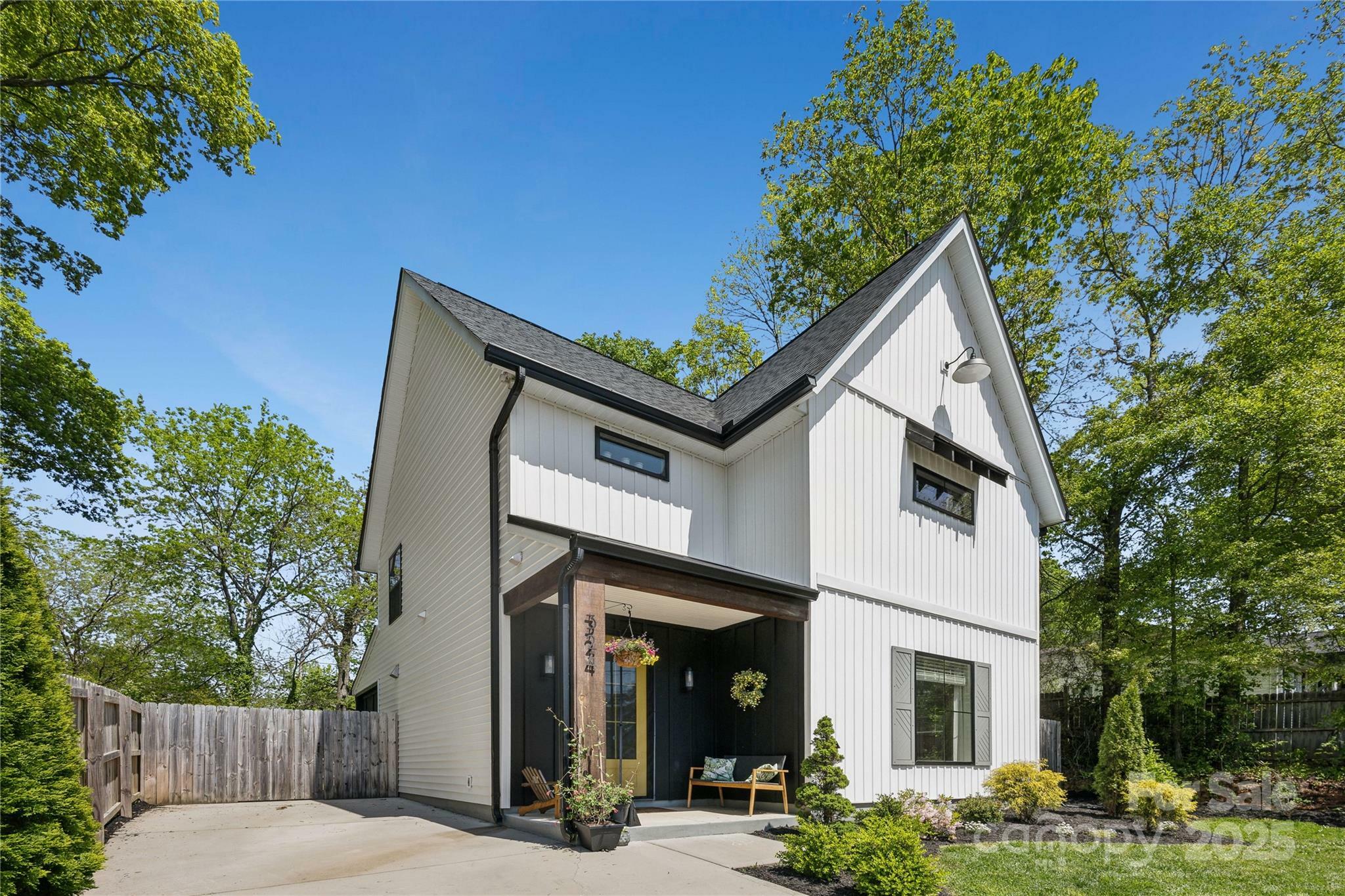 Property Photo: 324 Elm Street NC 28012