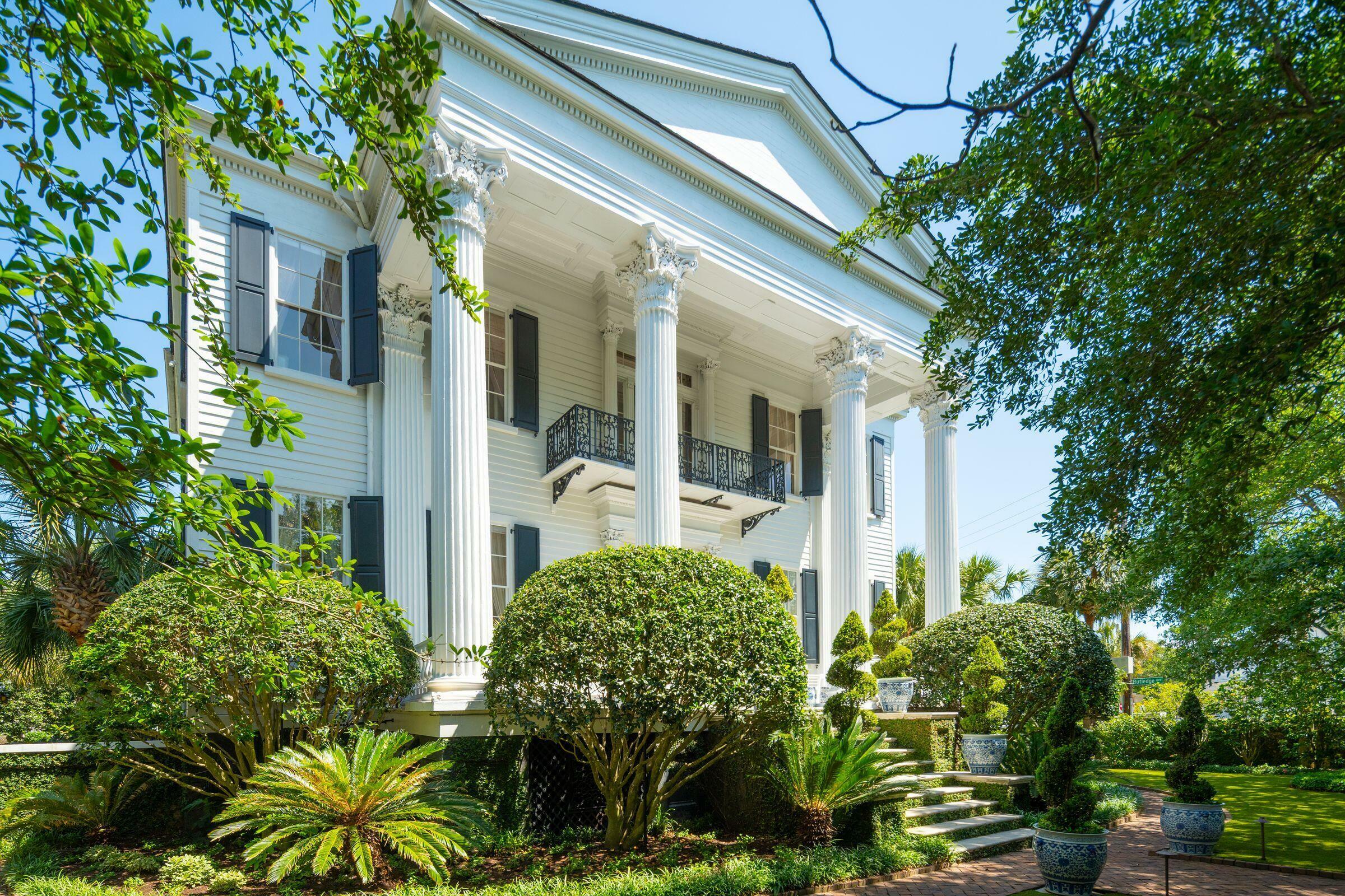 Property Photo: 172 Tradd Street SC 29401