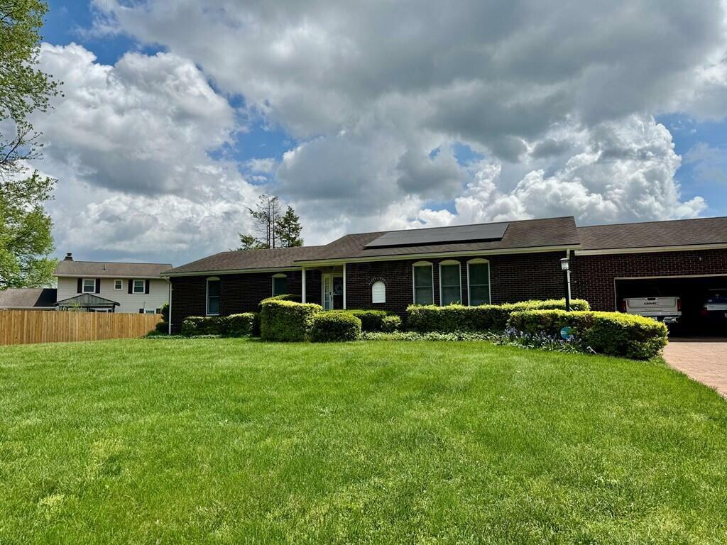 Property Photo: 6 Oakwood Drive OH 45601