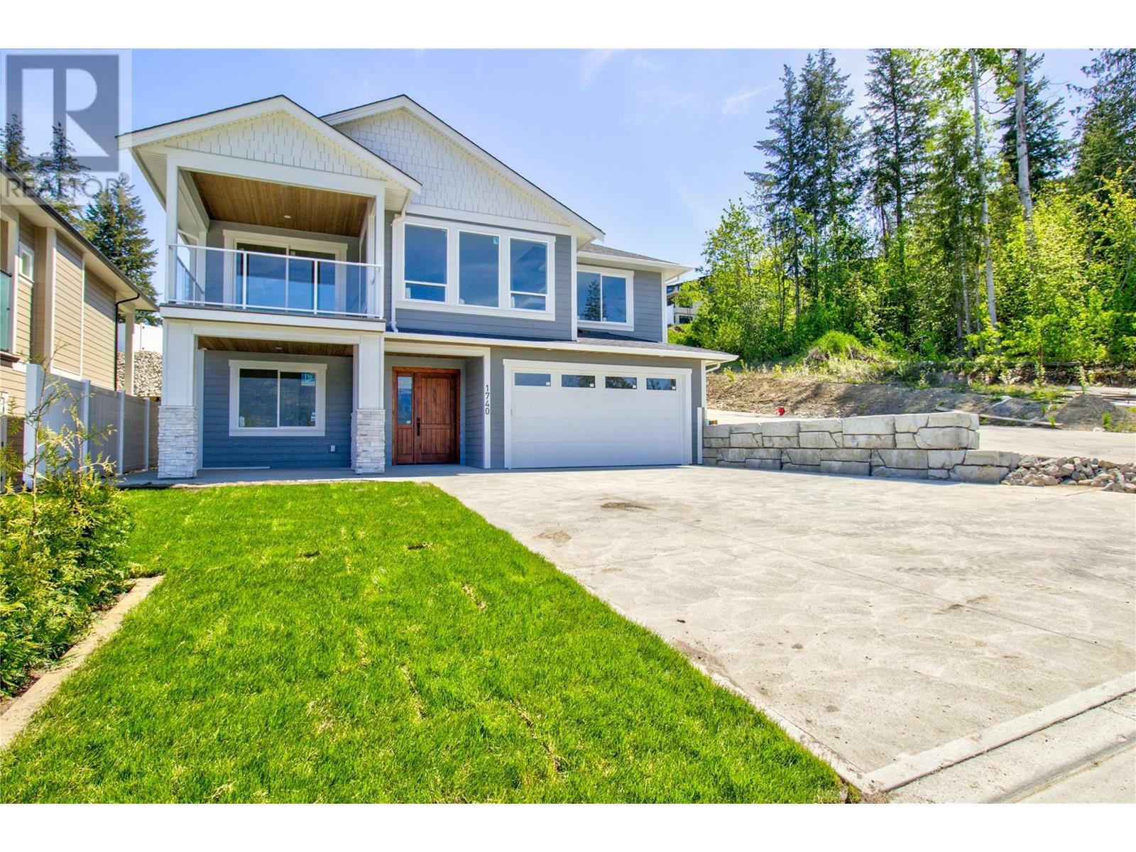 1740 9 Street Southeast  Salmon Arm BC V1E 0G9 photo