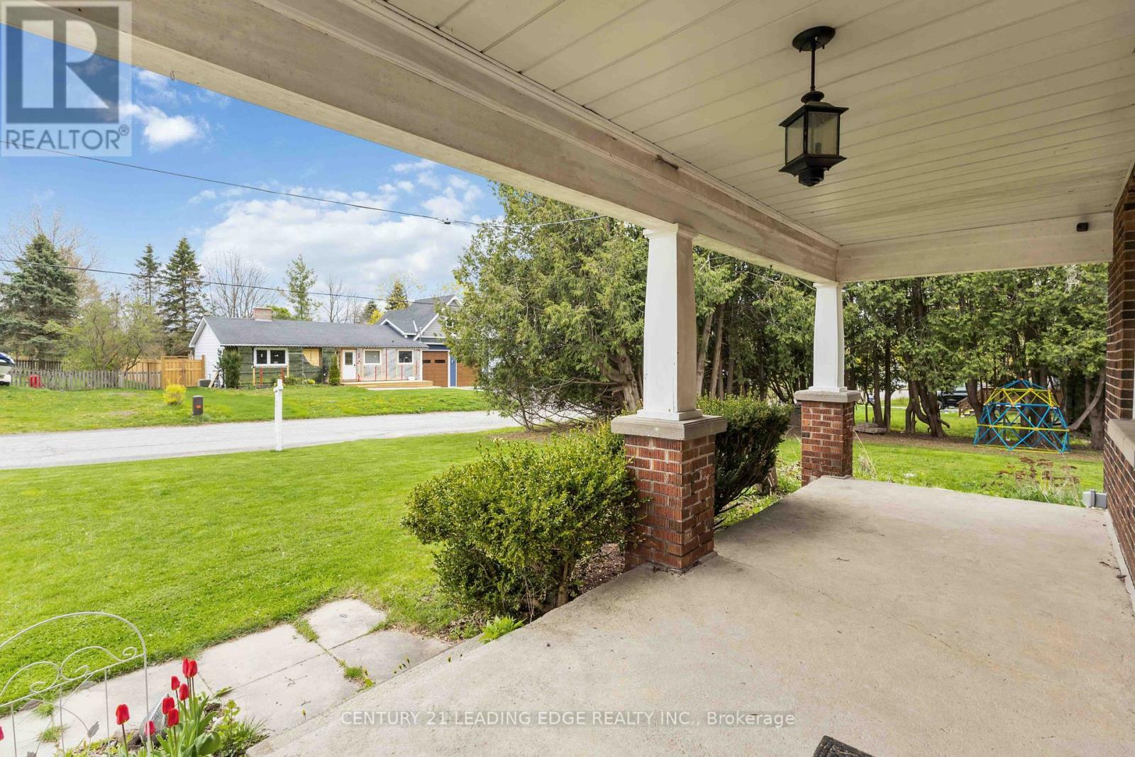 Property Photo:  1742 Lane Street  ON L1Y 1B6 