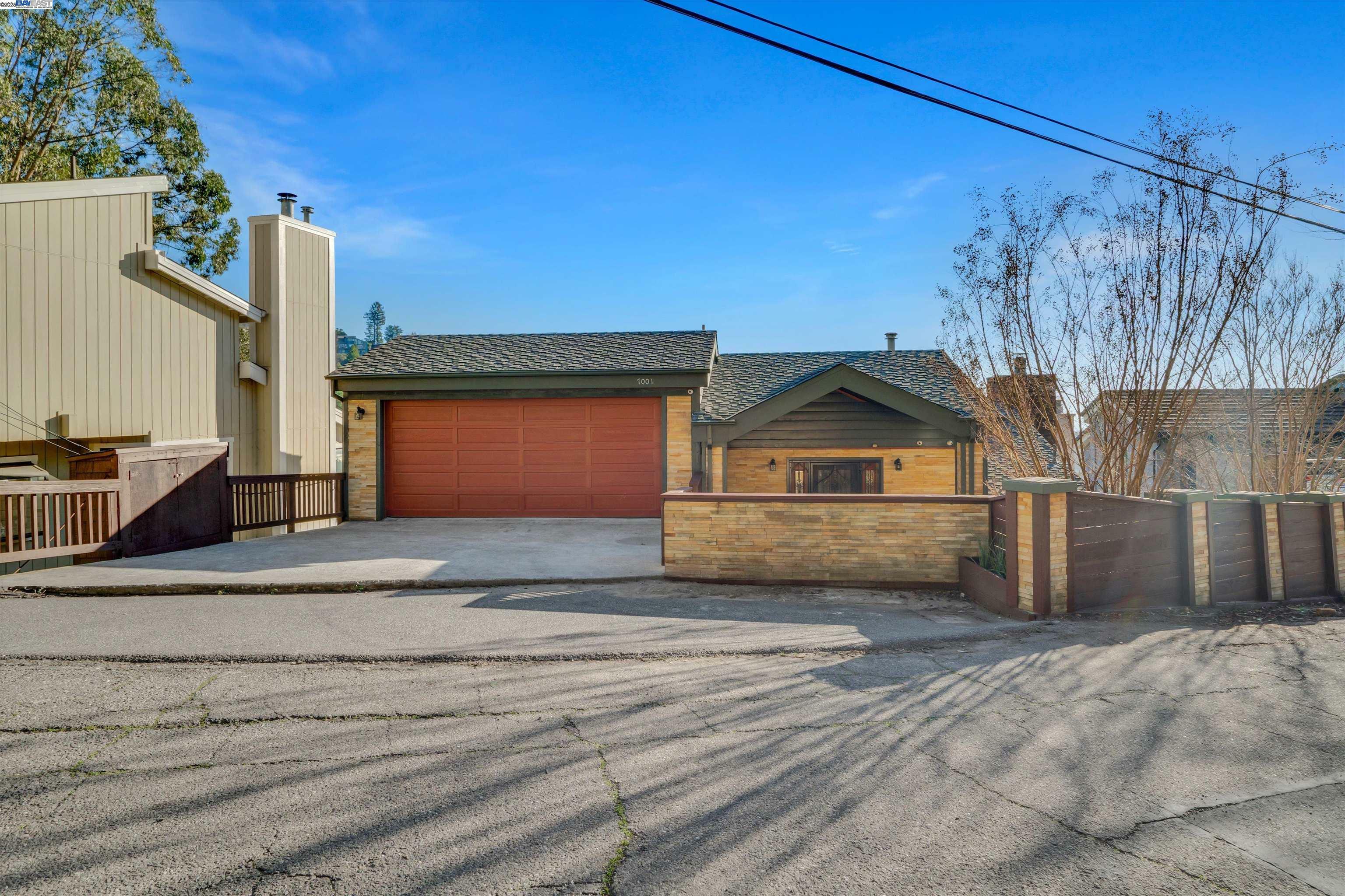 7001 Elverton Dr  Oakland CA 94611 photo