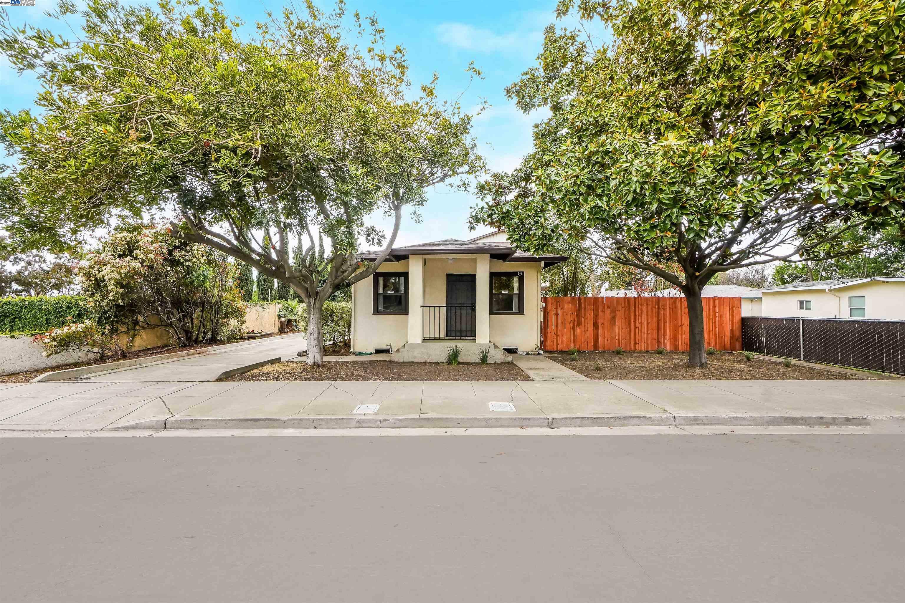 Property Photo: 25793 Franklin Ave CA 94544