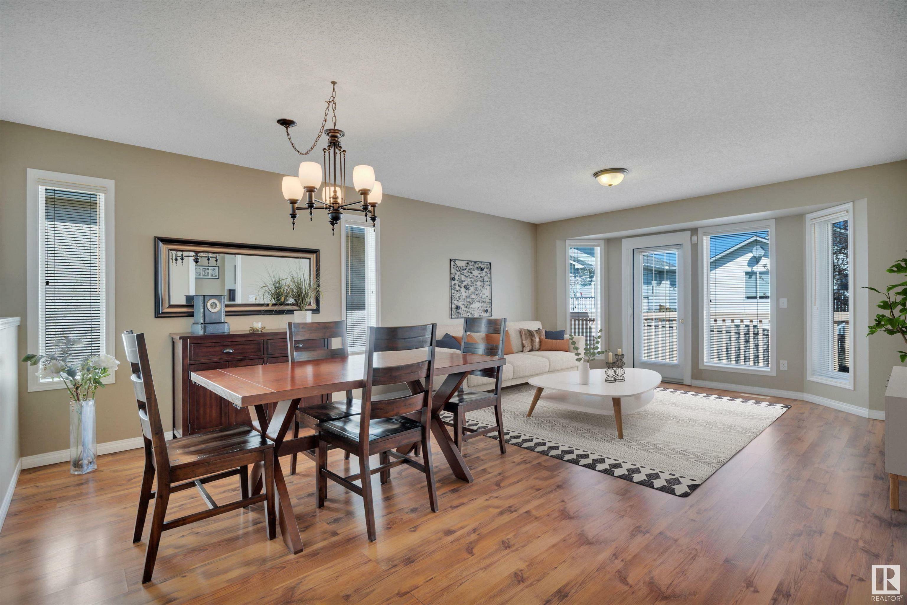 Photo de la propriété: 14428 Miller Boulevard NW 43 AB T5Y 2Y6