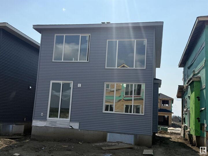 Property Photo:  19 Rosa Crescent  AB T8N 7Y4 