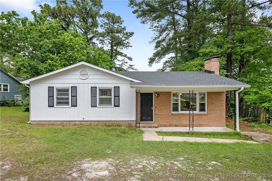 Property Photo:  109 Elfreth Lane  NC 28390 