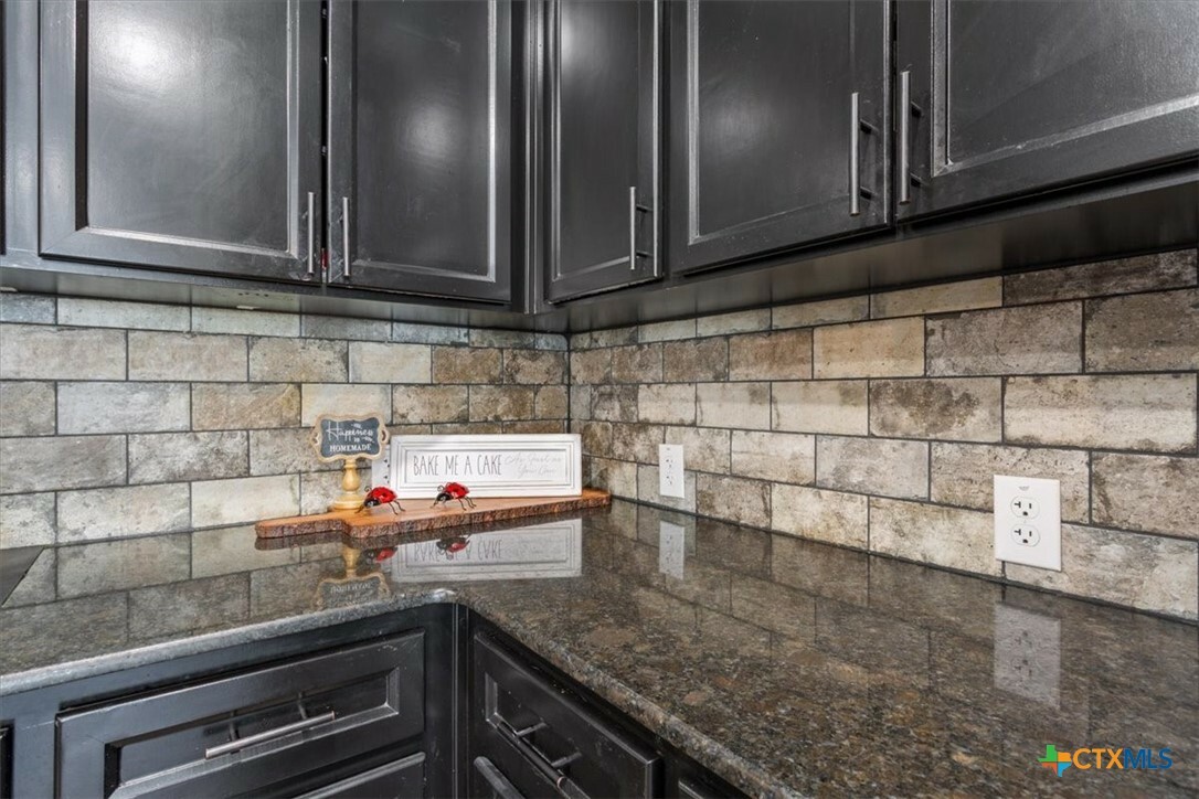 Property Photo: 1606 Fiddle Wood Way TX 76502