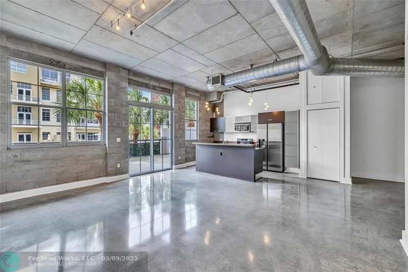 Property Photo: 410 NW 1st Ave 203 FL 33301