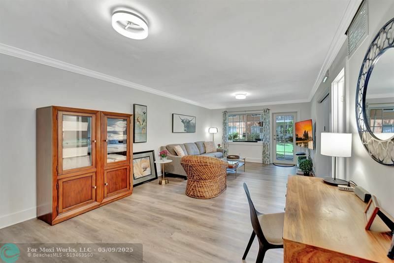 Property Photo: 200 NE 19th Ct 109 M FL 33305