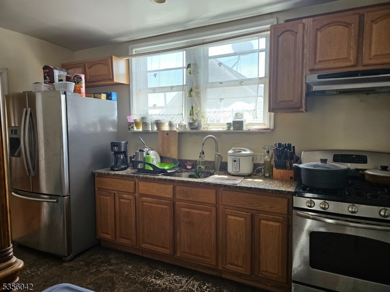 Property Photo: 1584 Andrew St NJ 07083