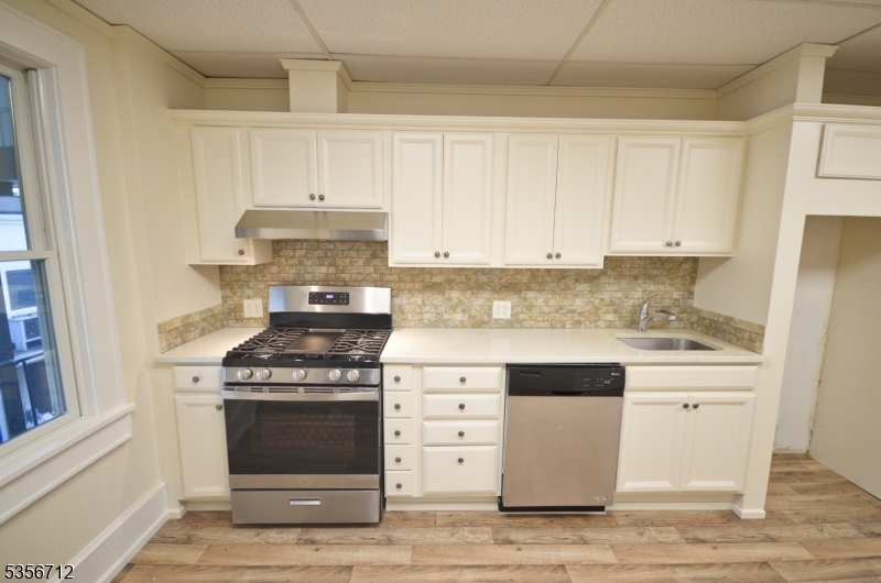 Property Photo: 78 Park Ave 2A NJ 07901