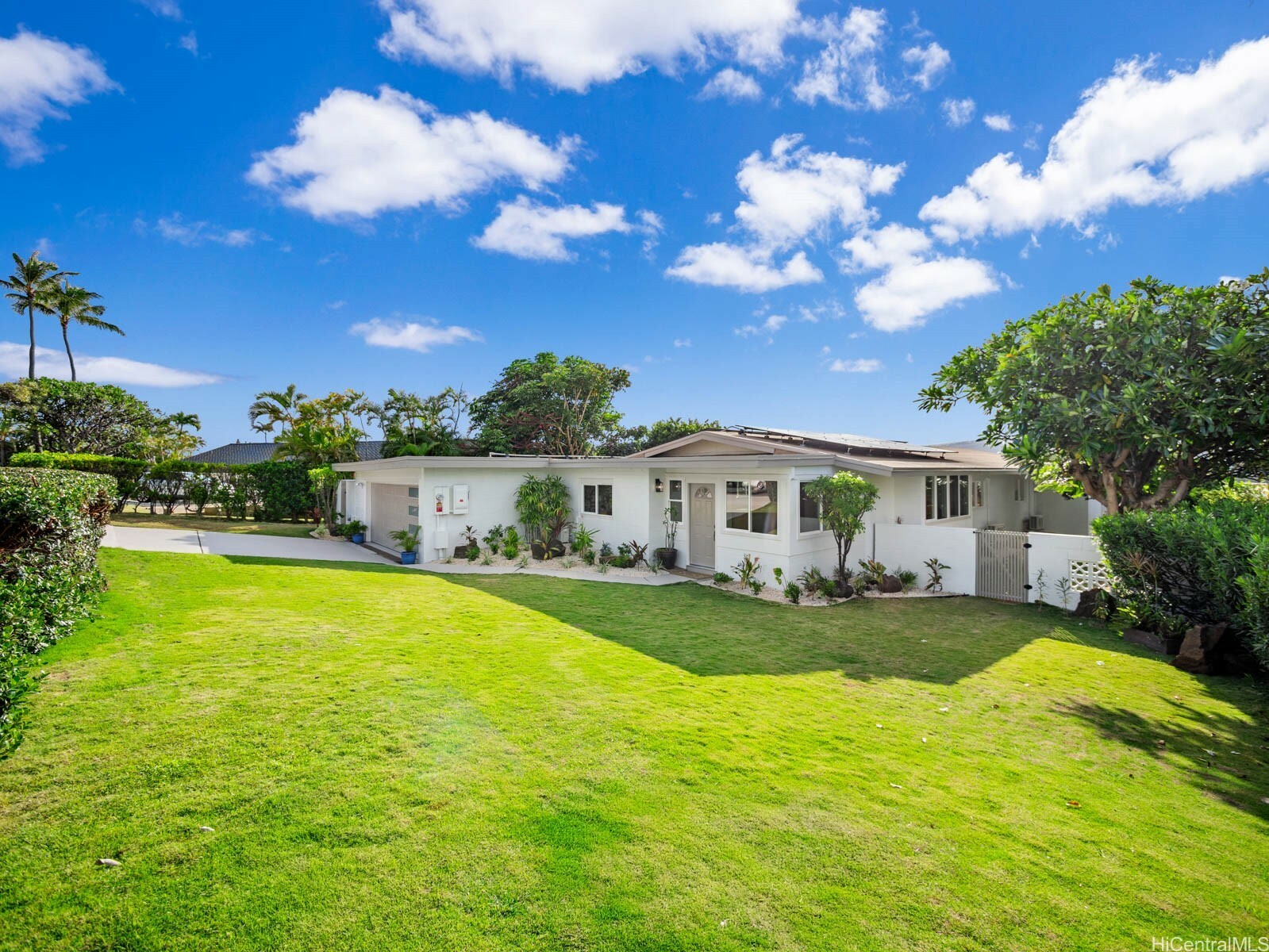 Property Photo: 122 Waialeale Street HI 96825