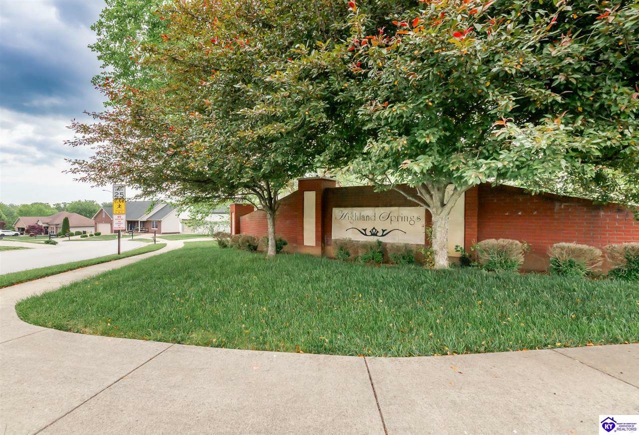 131 Piedmont Drive East  Vine Grove KY 40175 photo