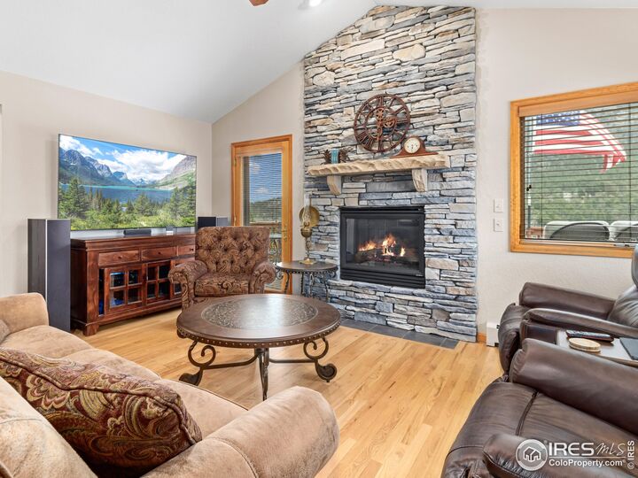 Property Photo:  658 Cedar Ridge Cir  CO 80517 