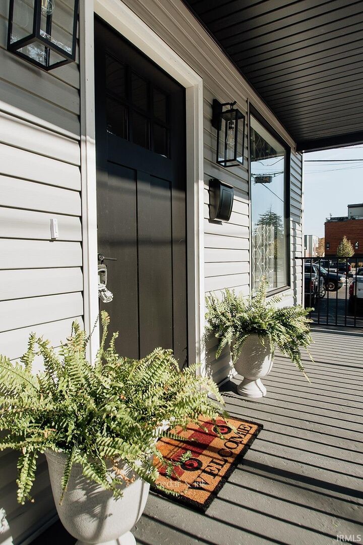 Property Photo: 518 W Brackenridge Street IN 46802