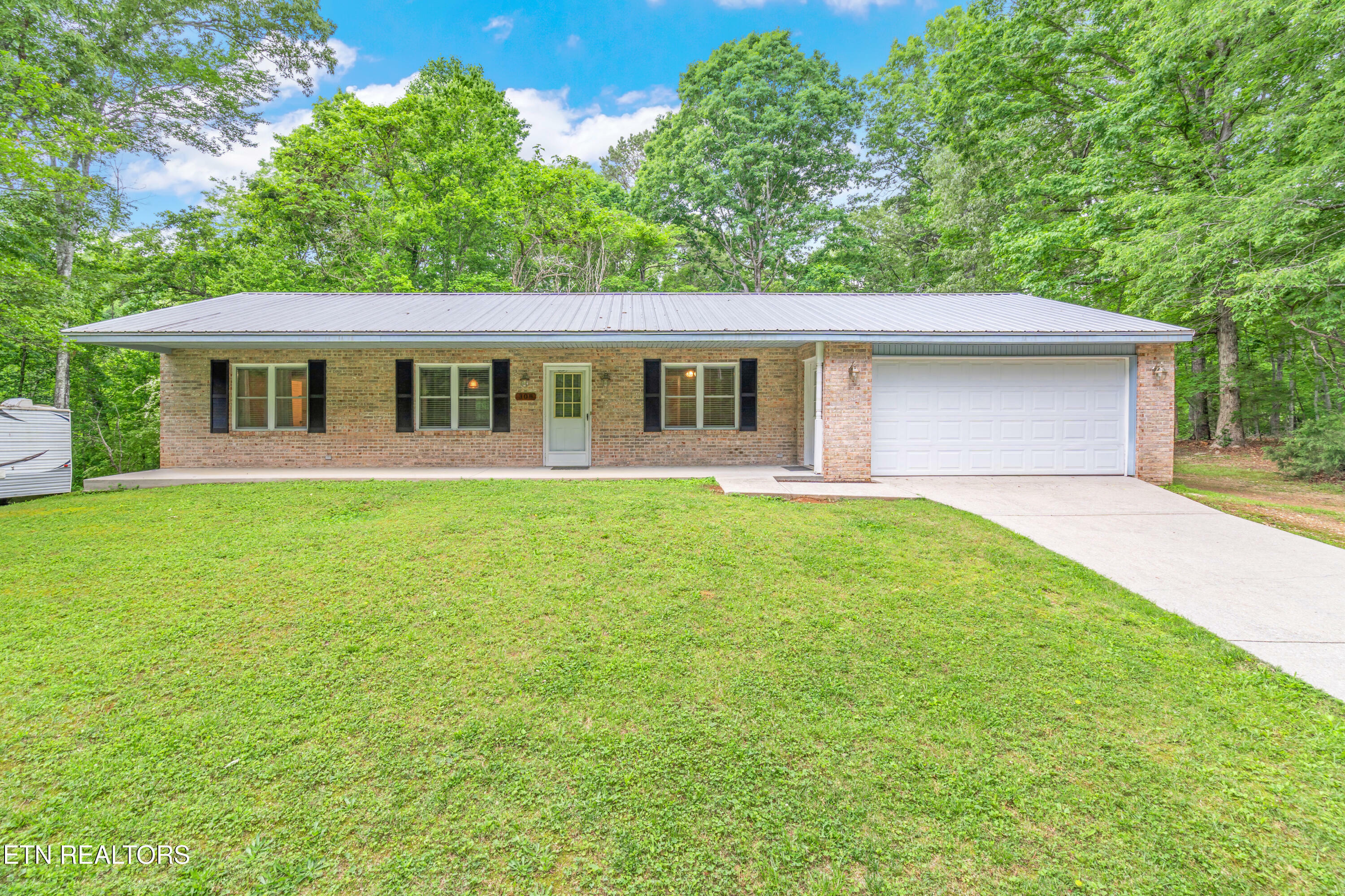 Property Photo: 308 De Armond Rd TN 37763