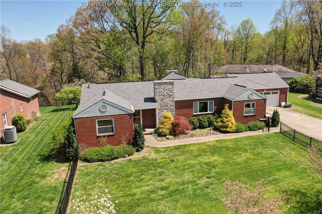 Property Photo: 1613 Smith Road WV 25314