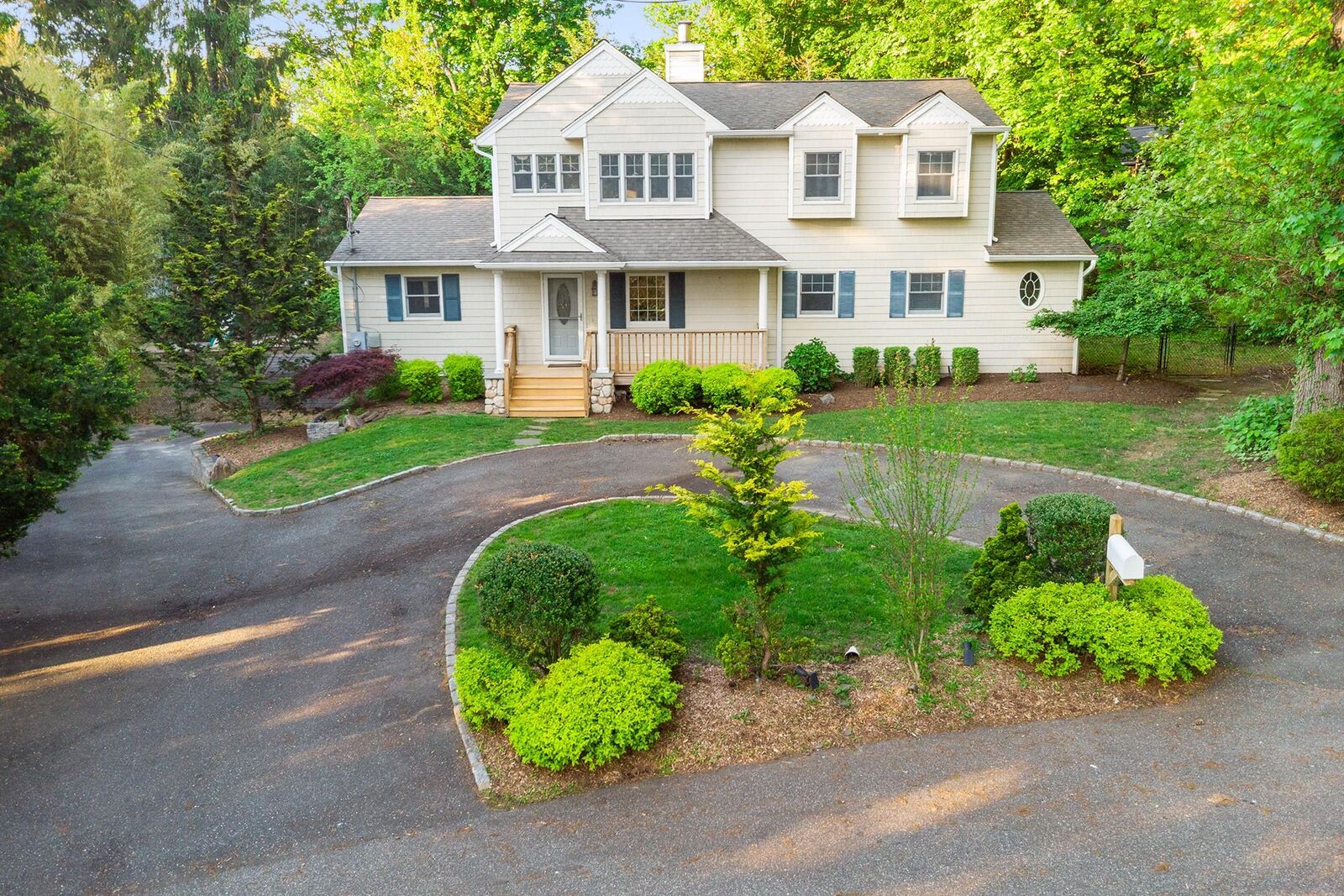 Property Photo:  3 Hilltop Road  NY 11790 