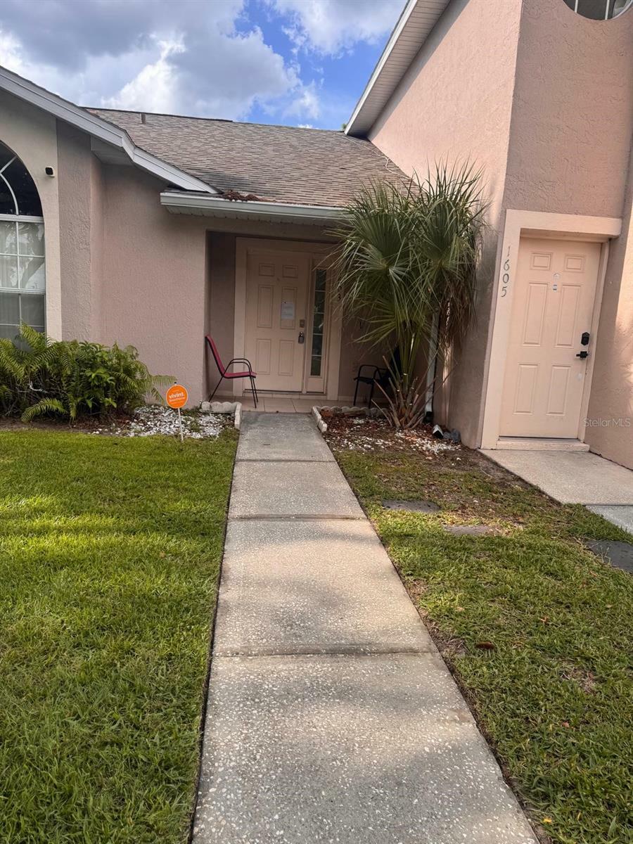 Property Photo: 1603 Emily Court FL 34744