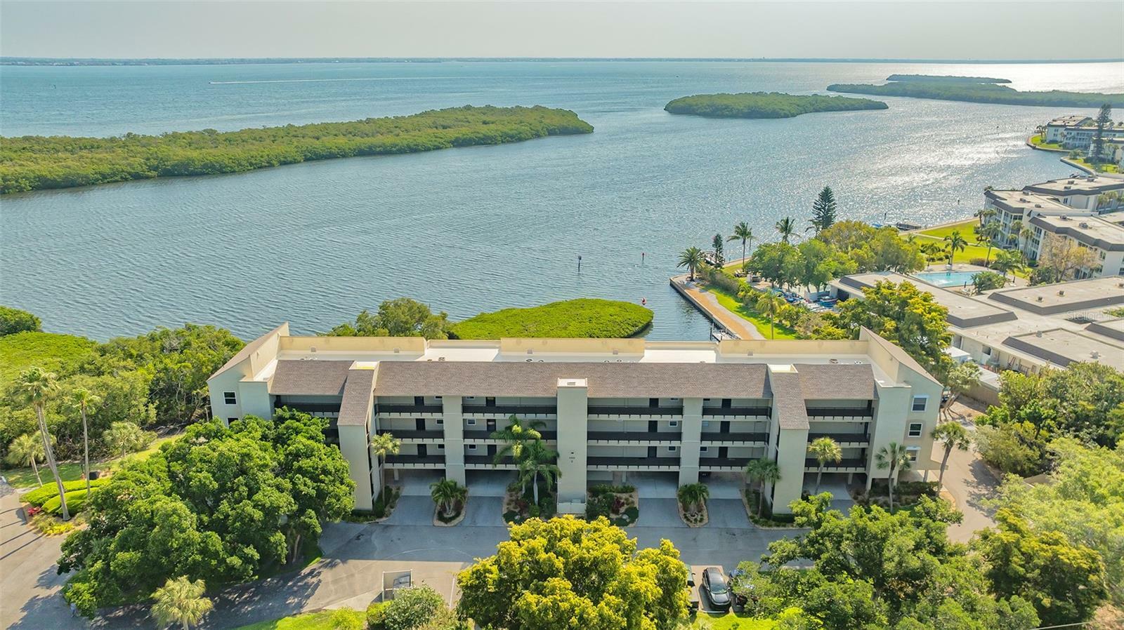 Property Photo: 4500 Gulf Of Mexico Drive Ph4 FL 34228