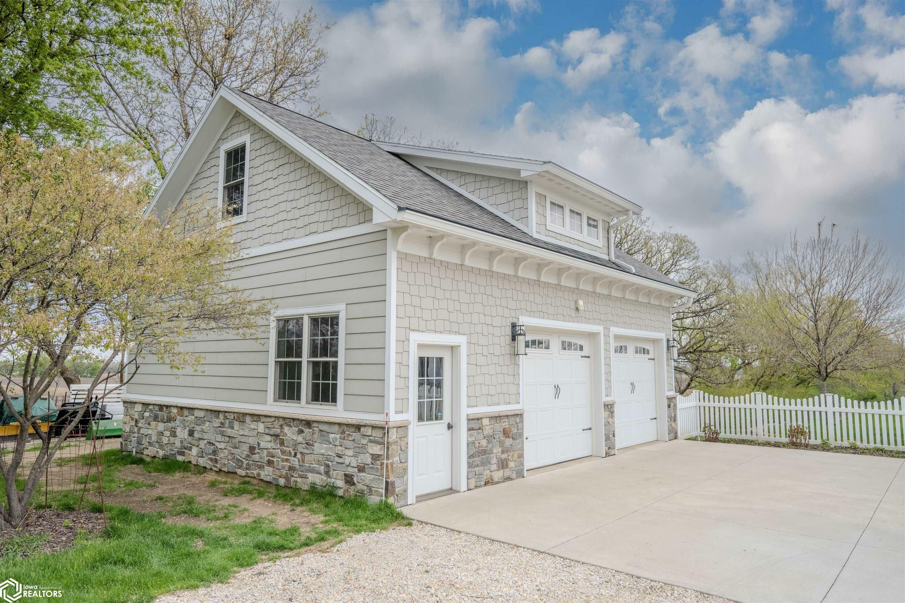 Property Photo: 12050 J Avenue IA 50126
