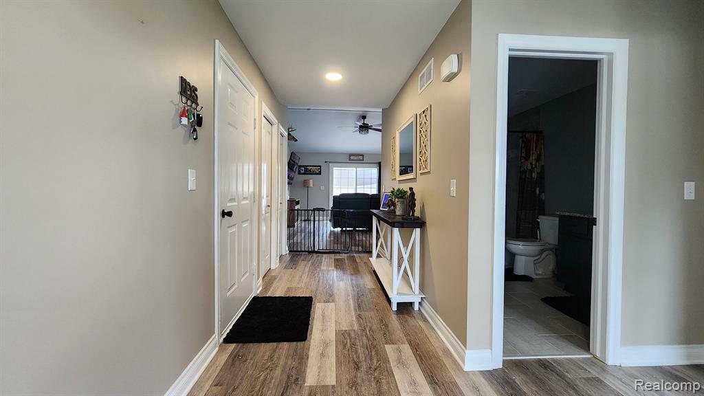 Property Photo: 621 Range Road MI 48074 3905
