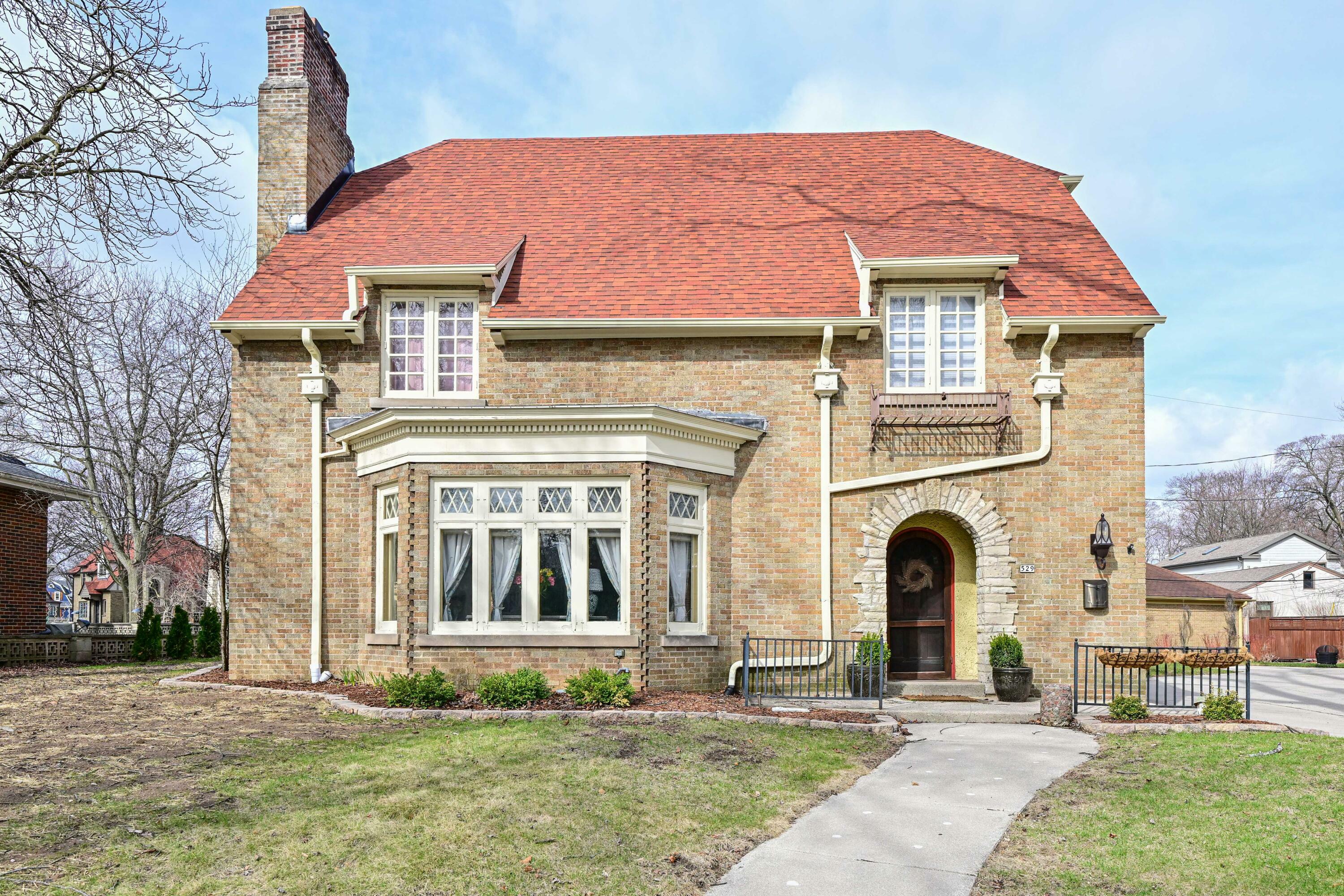 529 N 68th St  Wauwatosa WI 53213 photo