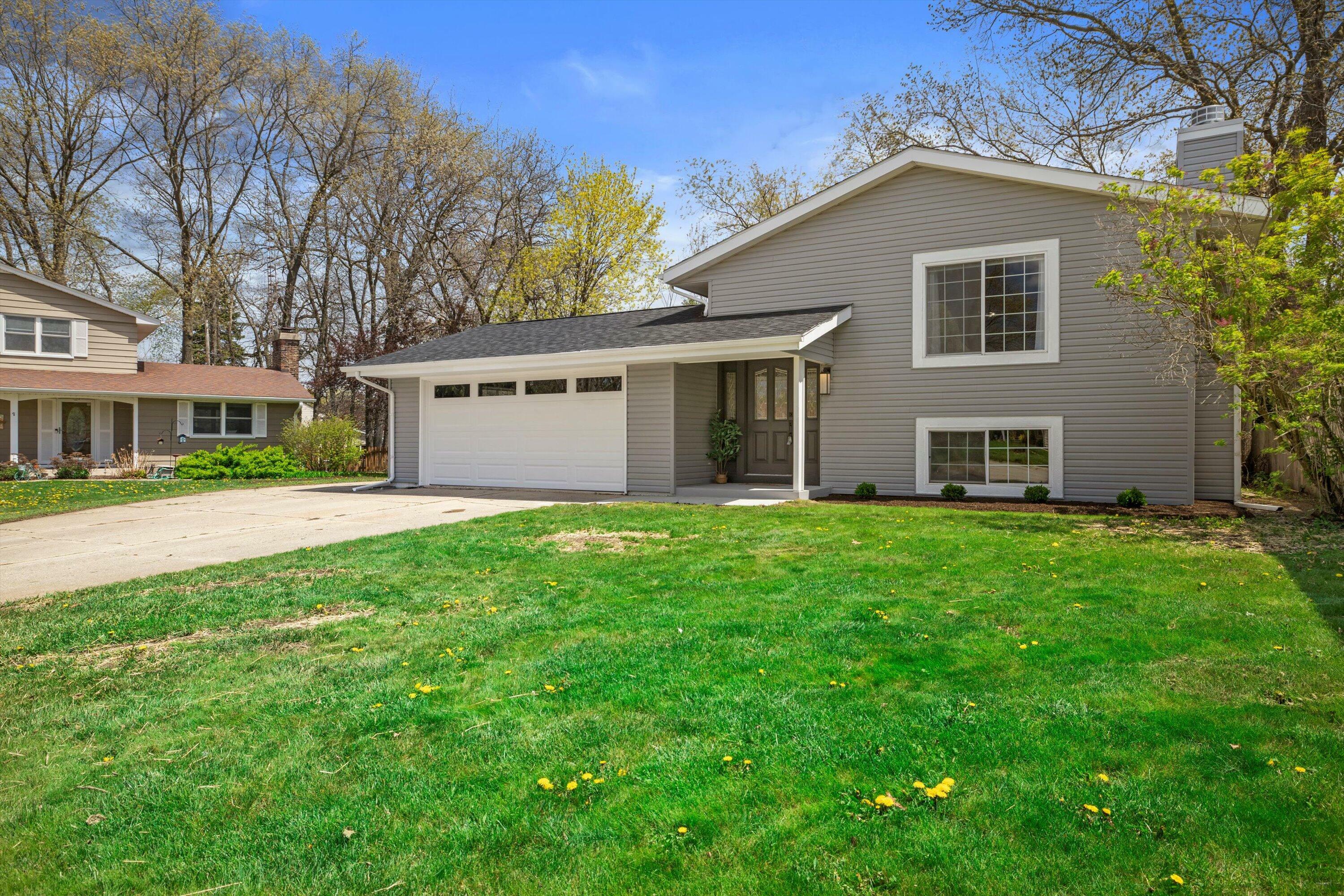 8825 33rd Ave  Kenosha WI 53142 photo