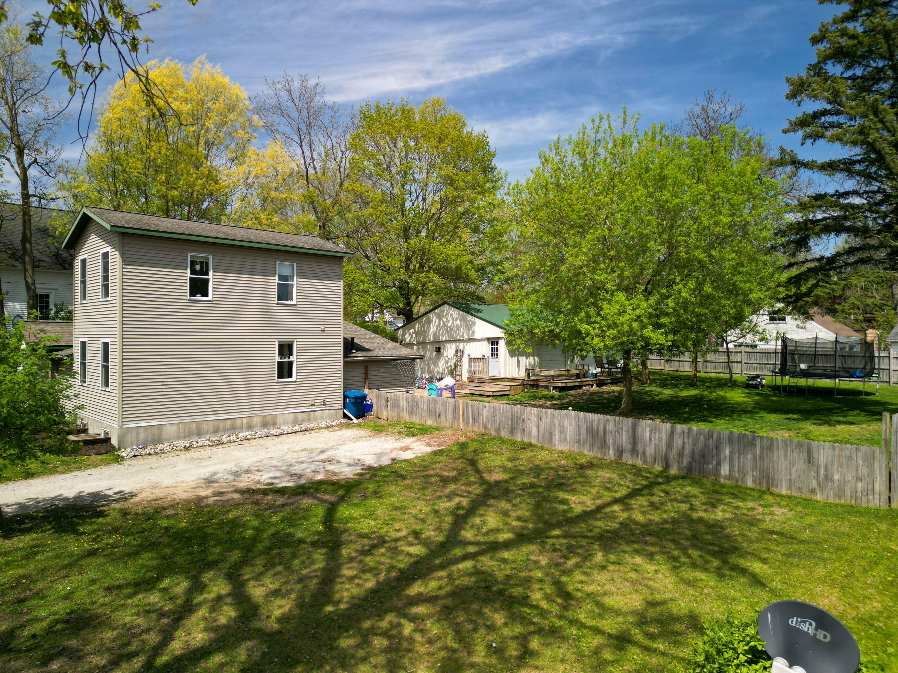 Property Photo: 119 E Dayton Street MI 49412