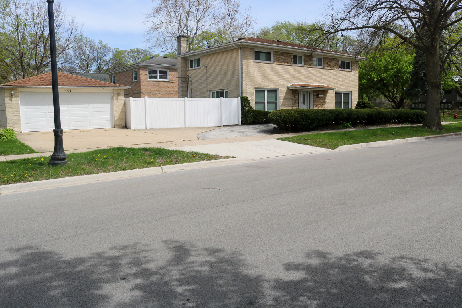 Property Photo: 401 Dewey Avenue IL 60202