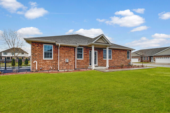 13816 W Chase Court  Manhattan IL 60442 photo