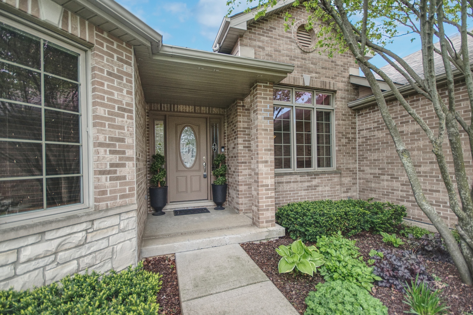Property Photo: 25451 Regent Boulevard IL 60404