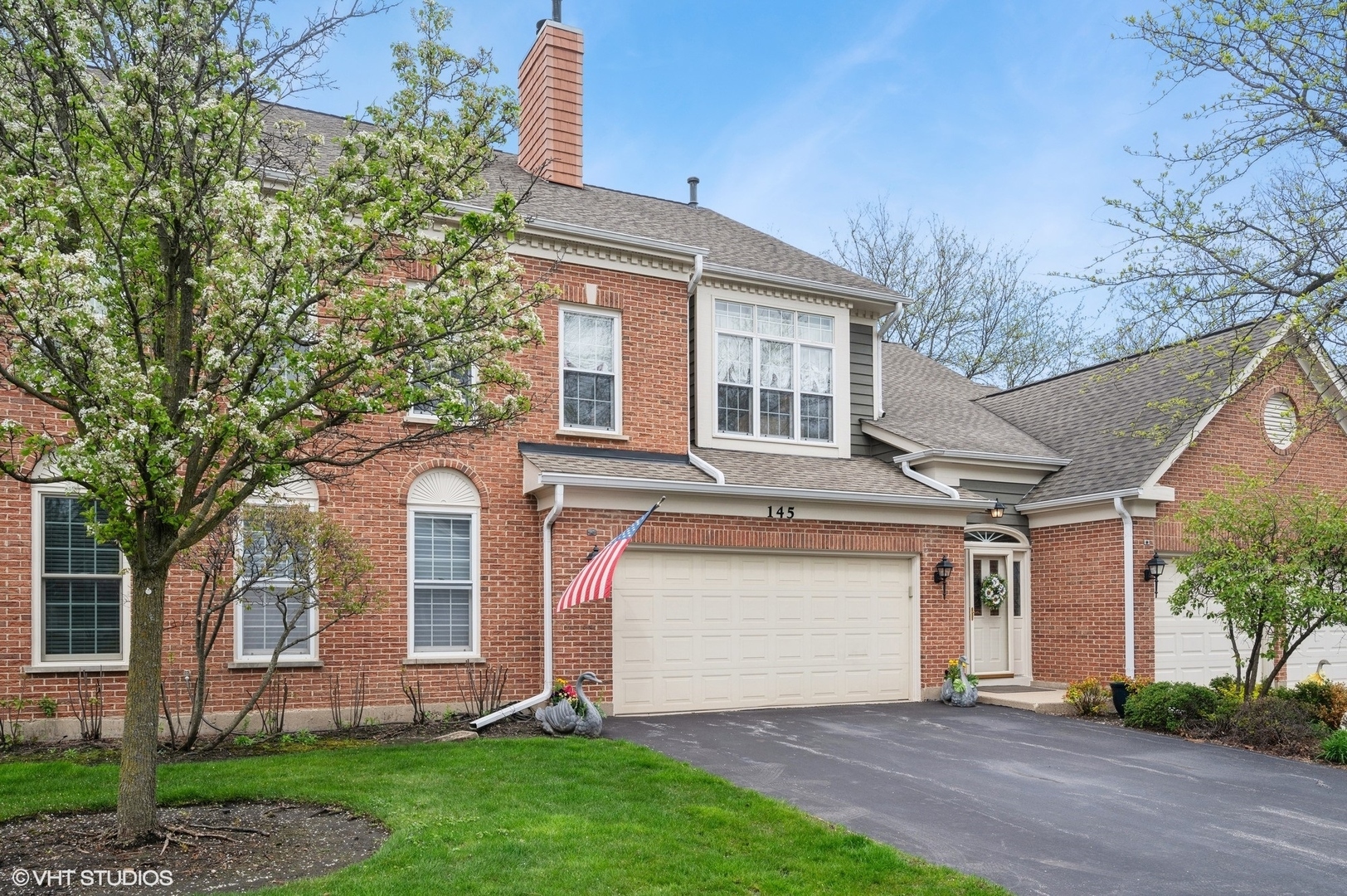 Property Photo:  145 Princeton Lane  IL 60026 