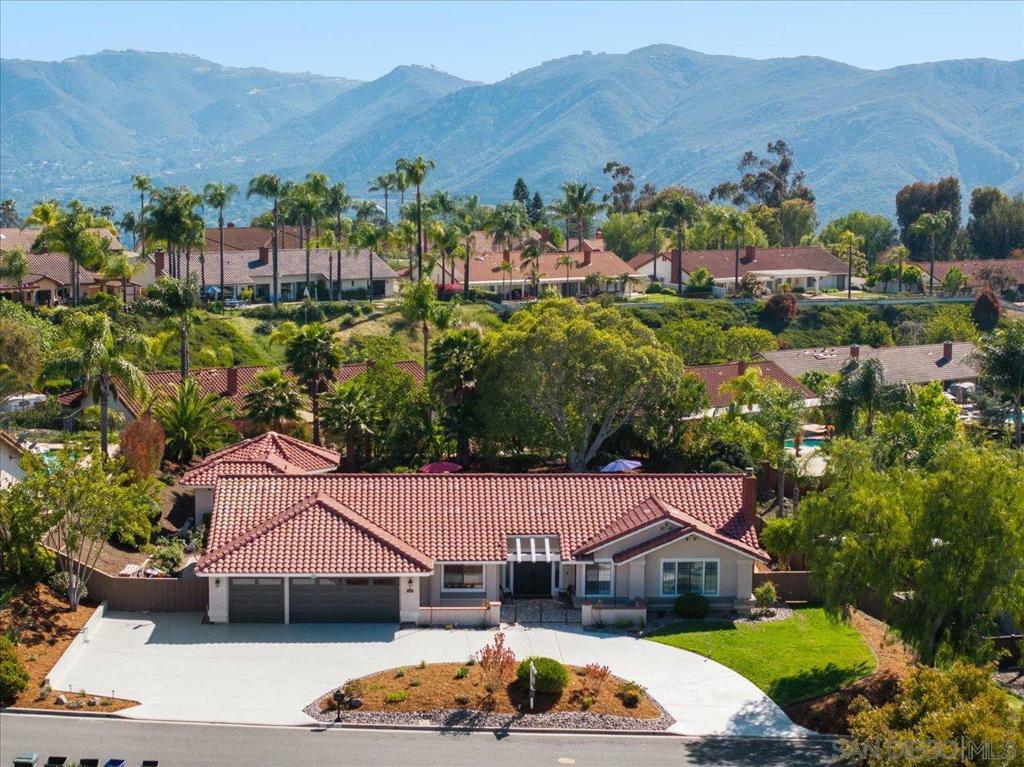 Property Photo: 1376 Stoneridge Circle CA 92029