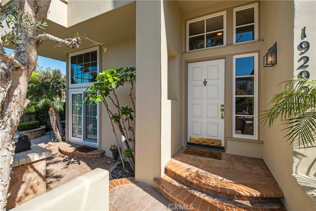 Property Photo:  19292 Sawgrass Lane  CA 92648 