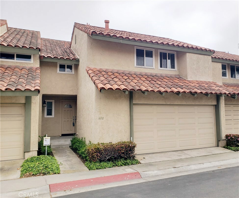 Property Photo:  608 Amber Drive  CA 92648 