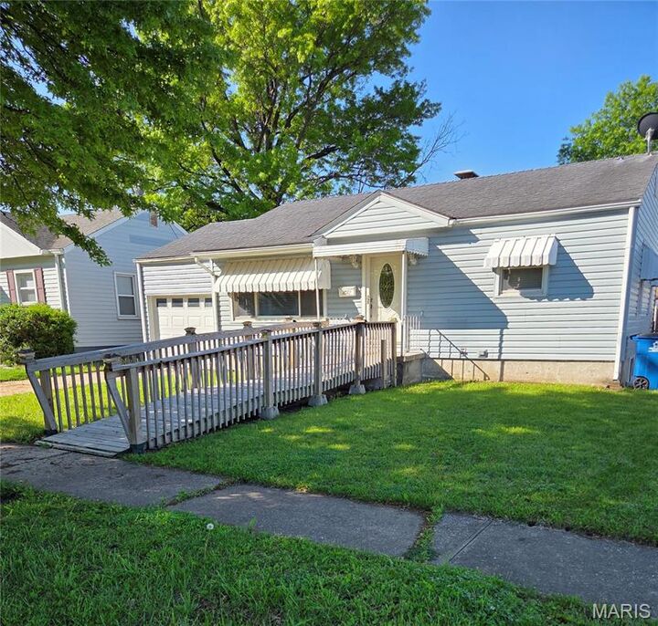 Property Photo: 1612 Venice Avenue IL 62040