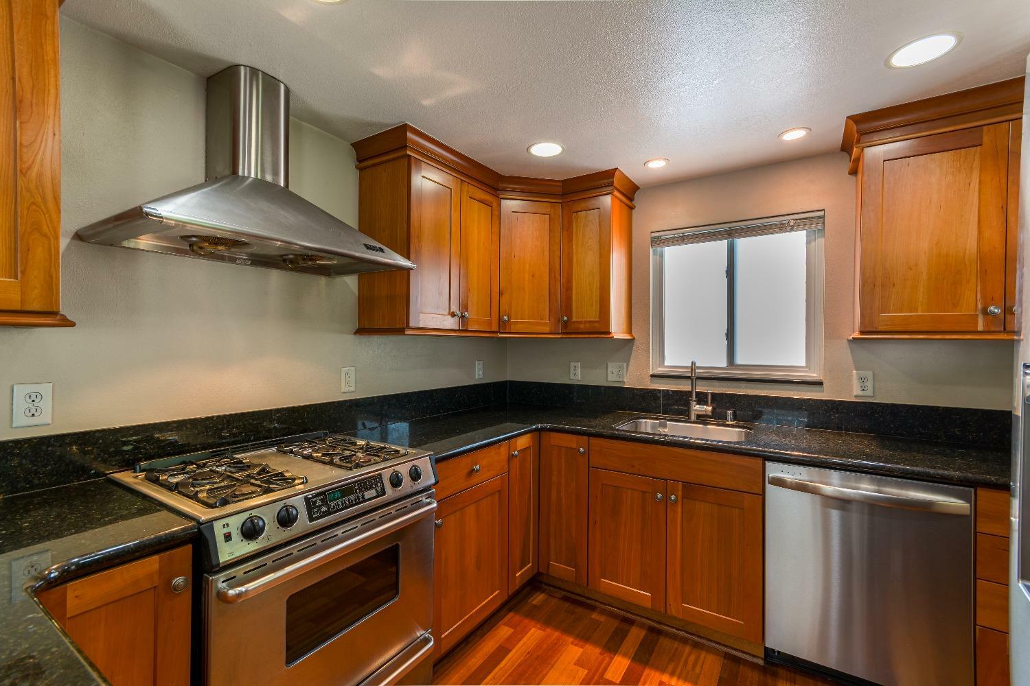 Property Photo: 1325 F Street CA 95814