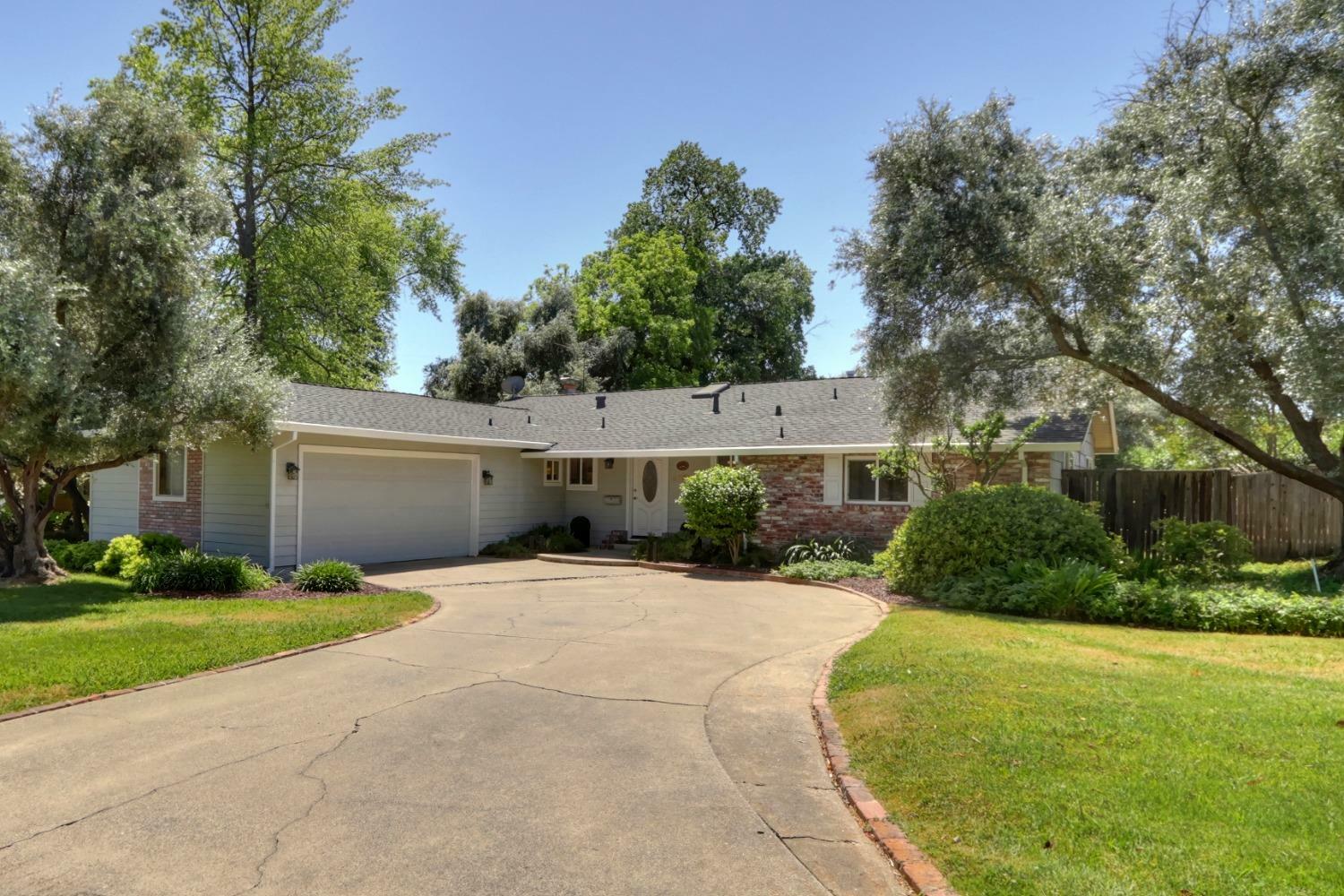 Property Photo: 4359 Galewood Way CA 95608