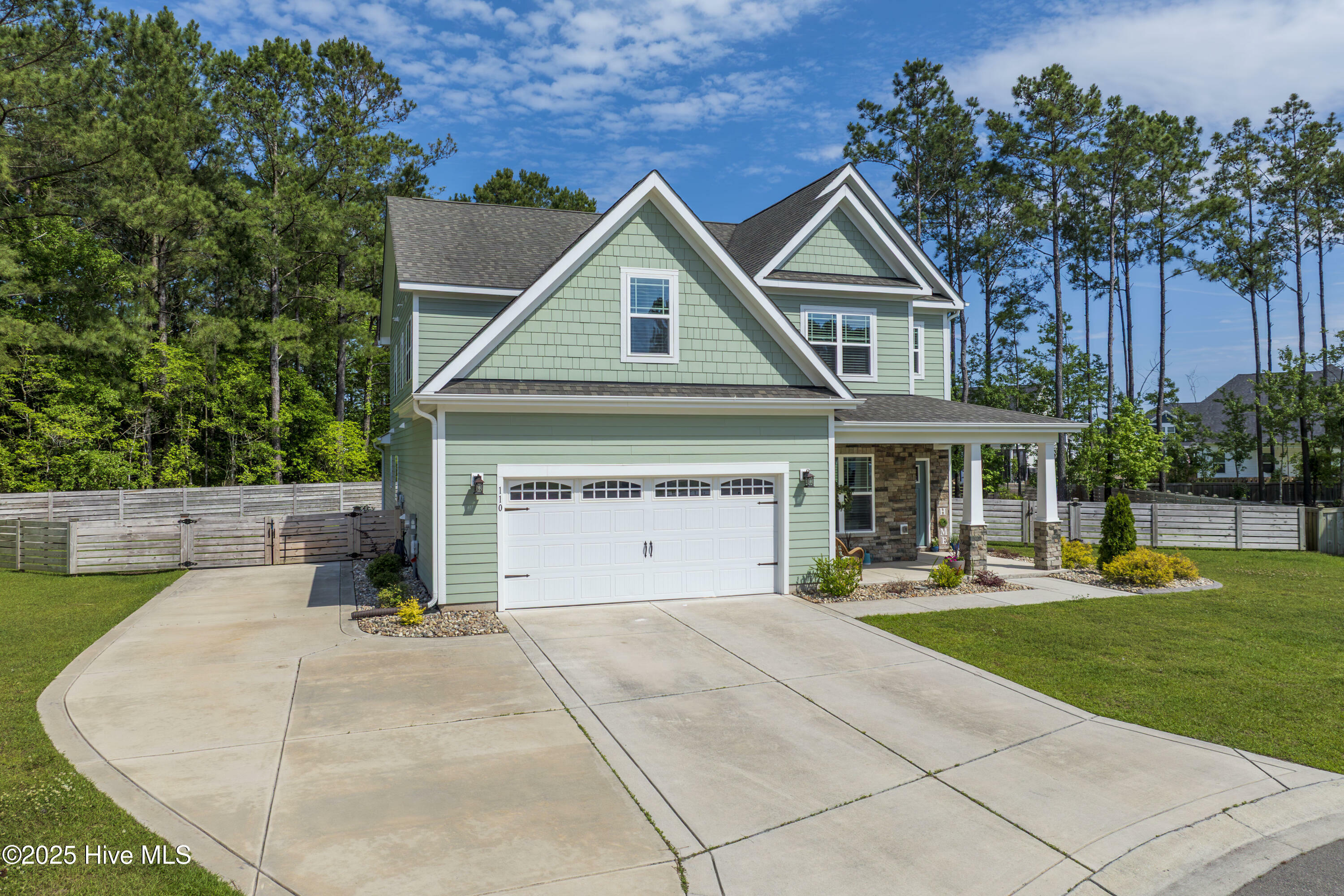 Property Photo:  110 E Goldeneye Court  NC 28460 