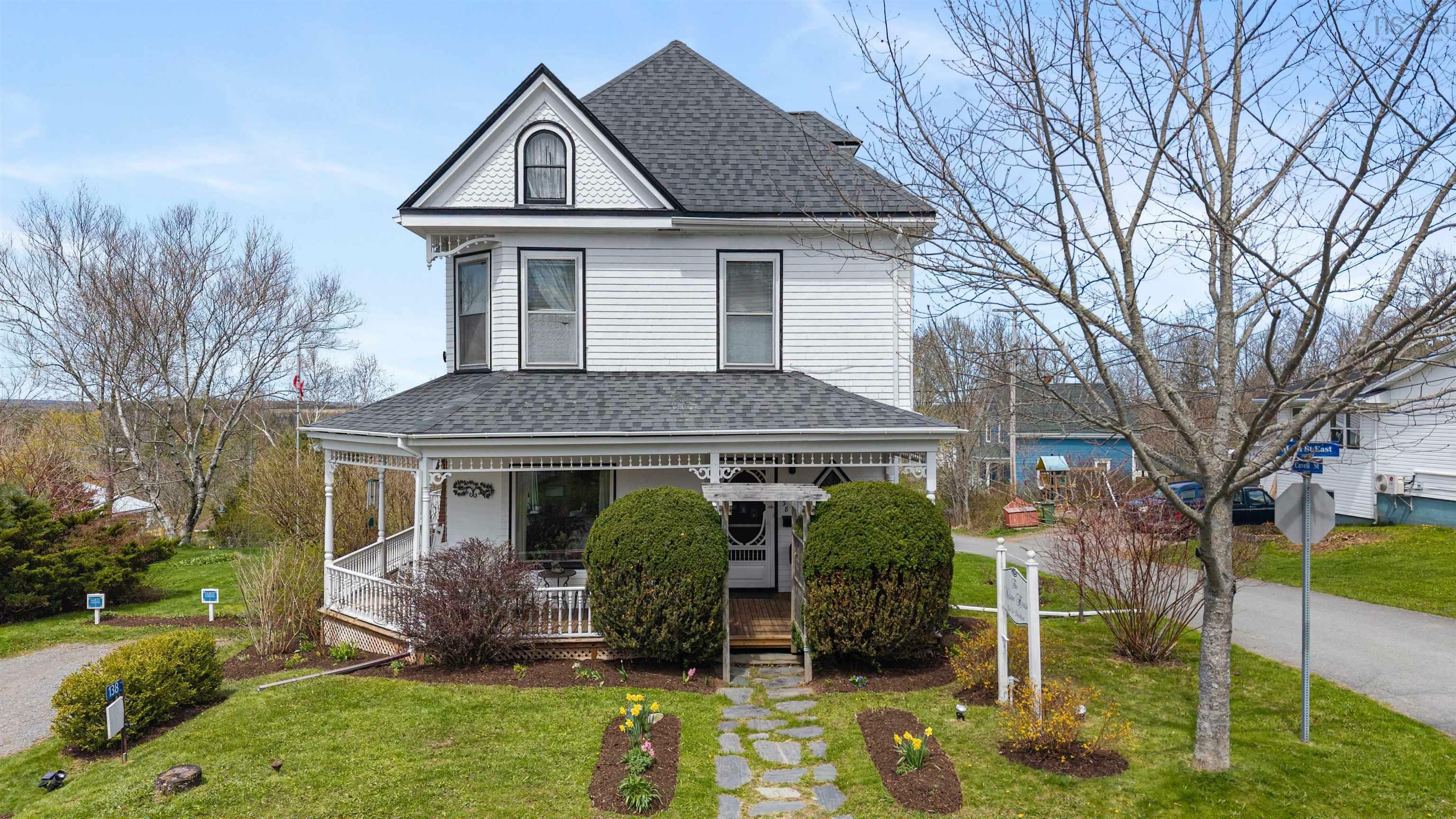 Property Photo:  138 Main Street  NS B0N 2J0 