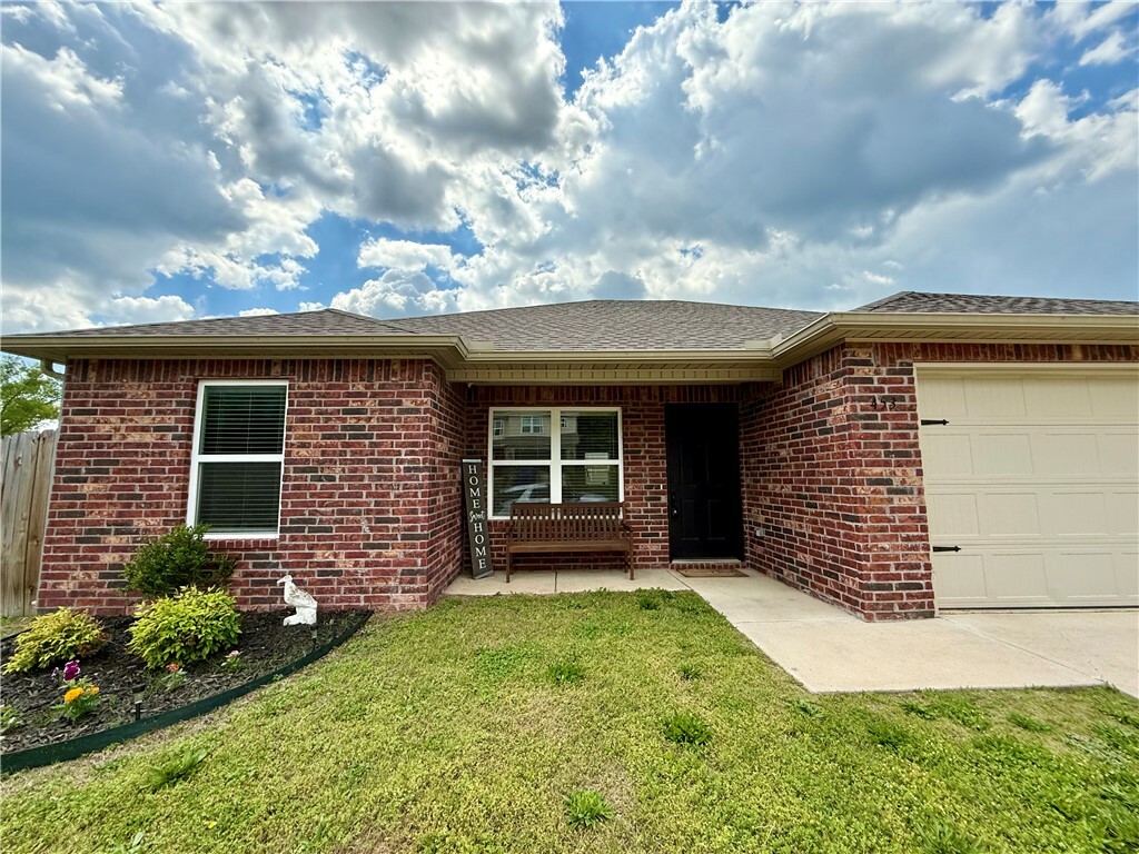 453 Cooper Street  Huntsville AR 72740 photo
