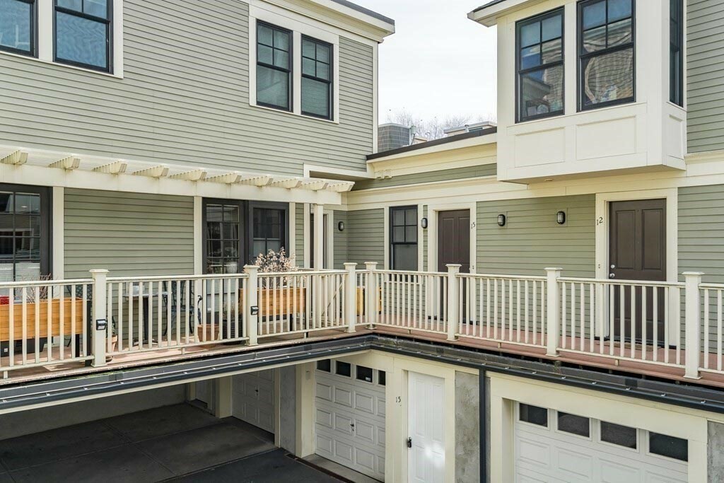 Property Photo: 15 Valentine St 15 MA 02139