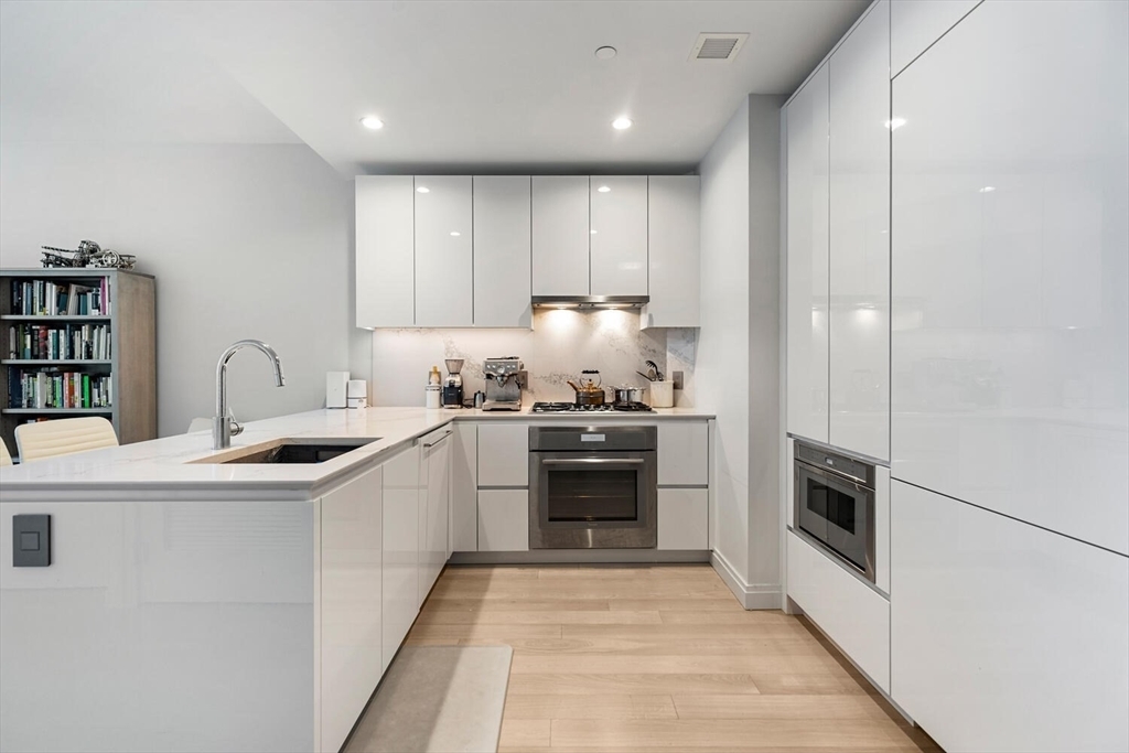133 Seaport Blvd 1701  Boston MA 02210 photo